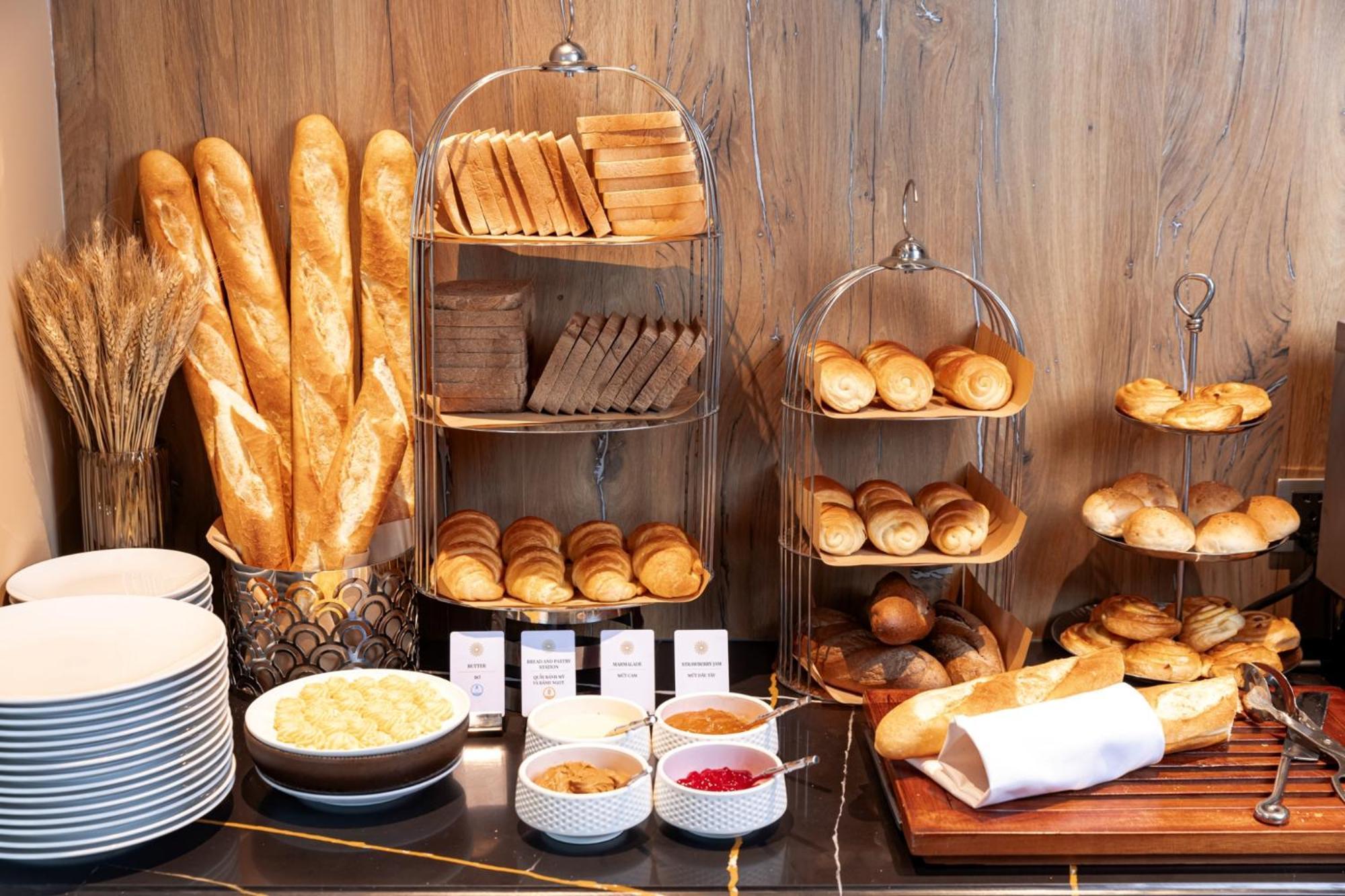 La Siesta Classic Hang Thung Hanoi Zewnętrze zdjęcie A bread station