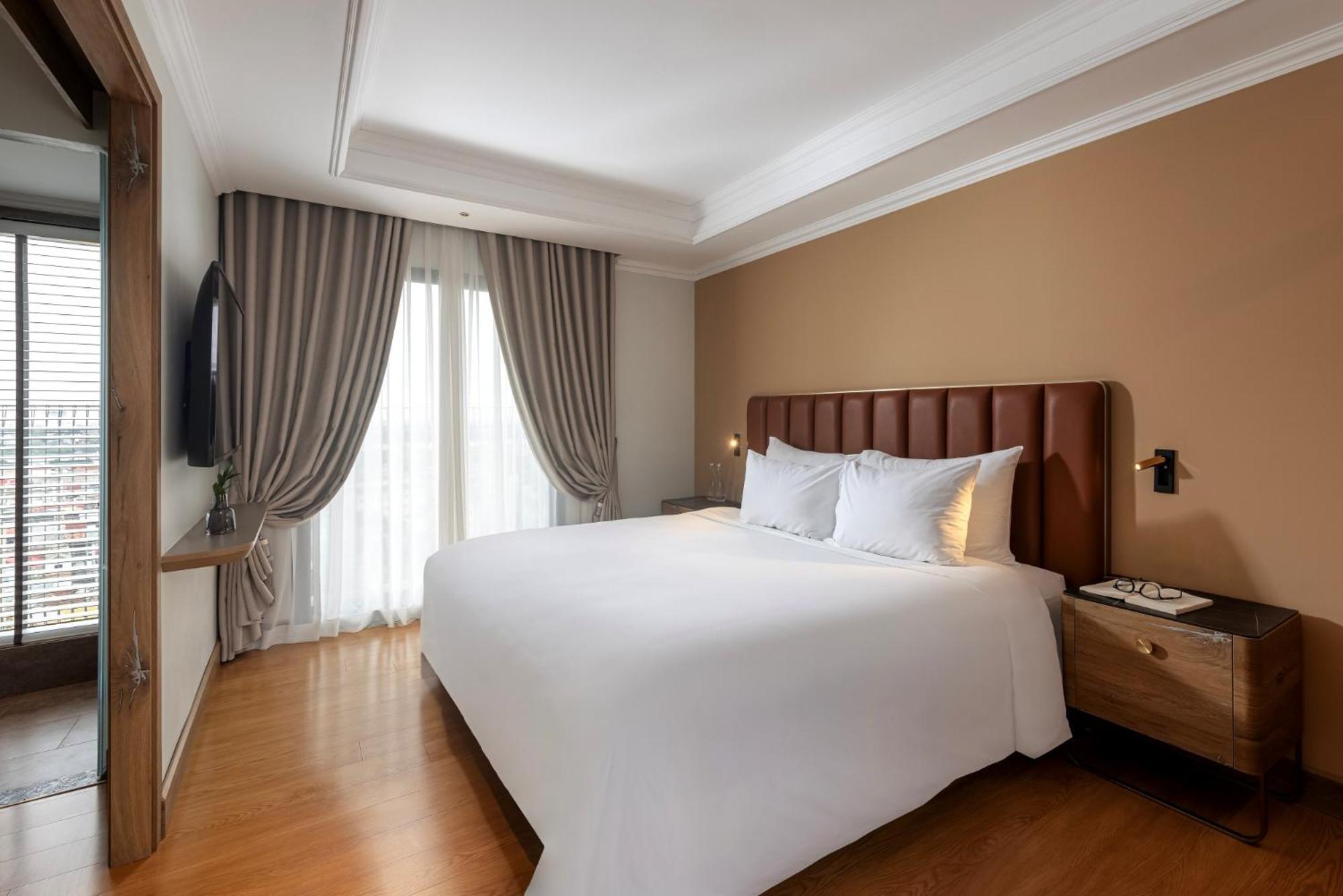 La Siesta Classic Hang Thung Hanoi Zewnętrze zdjęcie A bedroom at the hotel